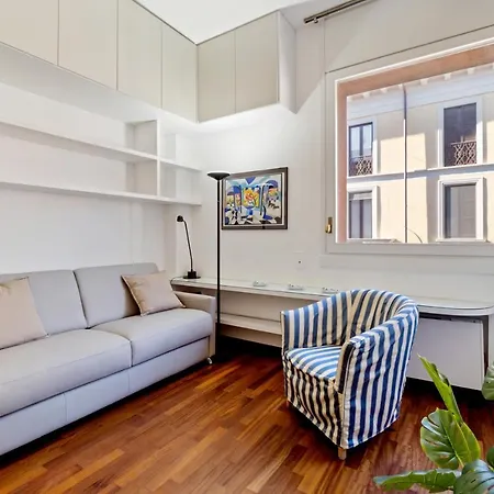 Rentopolis Piazza San Marco 1 Apartment