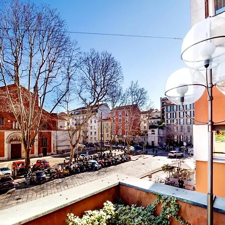 Apartment Rentopolis Piazza San Marco 1